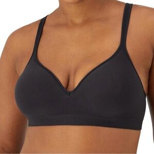 Black Bali Comfort Revolution Wireless Full Coverage Convertible Bra Size 42B